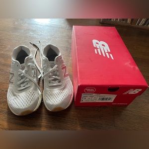 New balance grey fresh foam sneakers size 7.5 grey